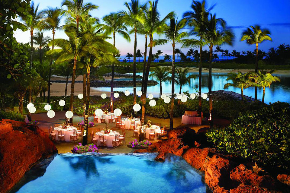 Atlantis Bahamas outdoor dining